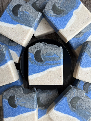 Midnight waters salt soap with glow in the dark moon.
